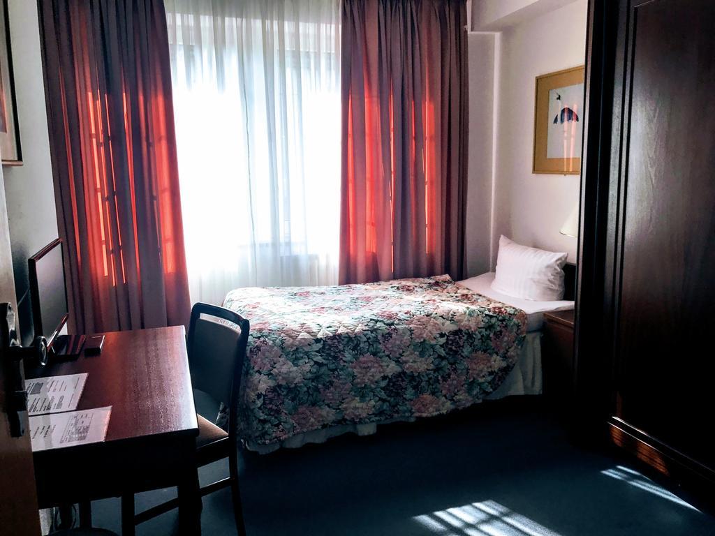 Hotel Koelner Hof Дормаґен Екстер'єр фото