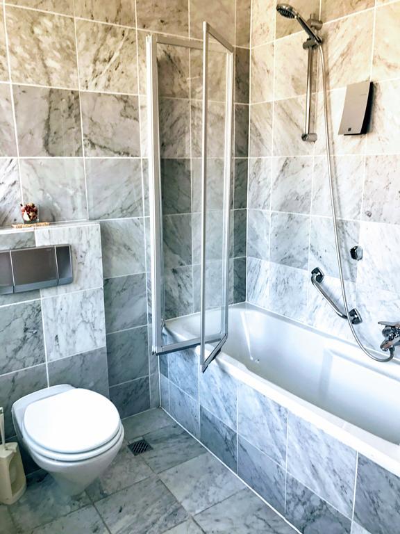Hotel Koelner Hof Дормаґен Екстер'єр фото