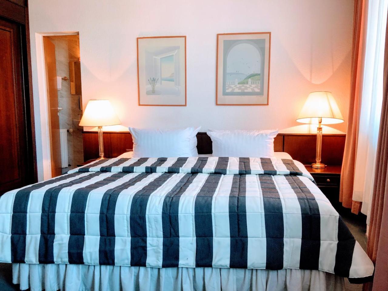Hotel Koelner Hof Дормаґен Екстер'єр фото
